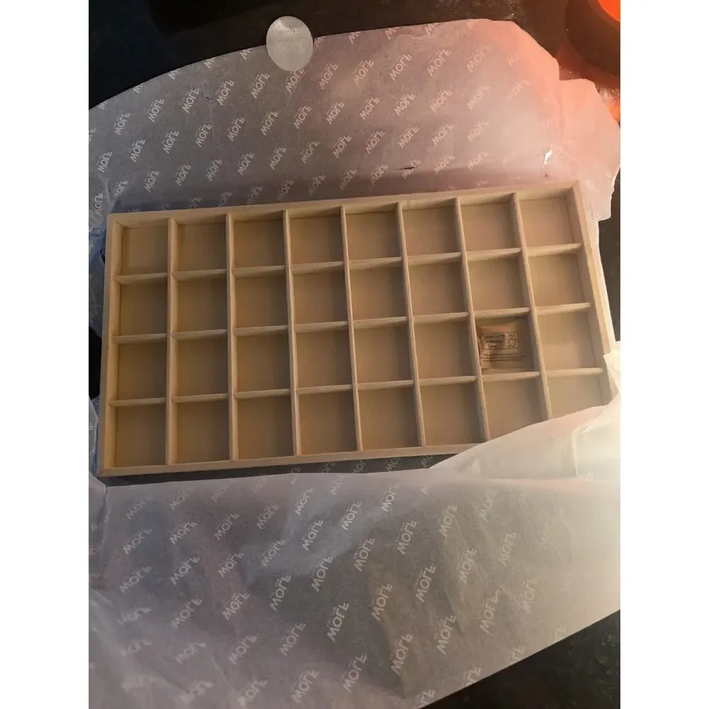 Wolf Vault Tray Earring Insert Beige, 32 Compartments
